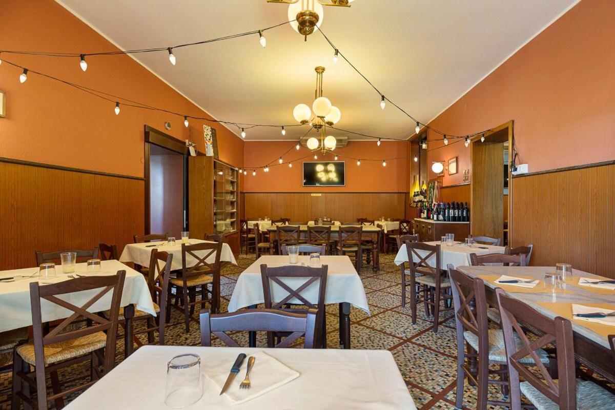 Locanda Da Romano Cadeo Екстериор снимка